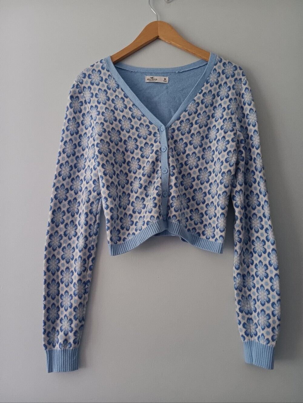 Hollister Blue Floral Print Button Cropped Long Sleeve Cotton Blend Cardigan M